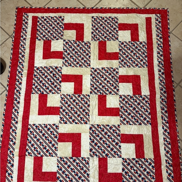 Handmade Other - Elegant Tan Quilted Blanket